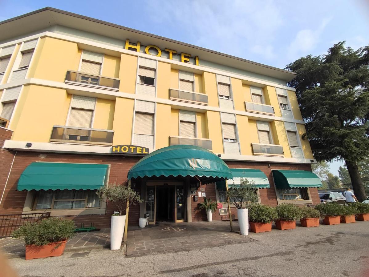 Hotel Industria Brescia Exterior photo